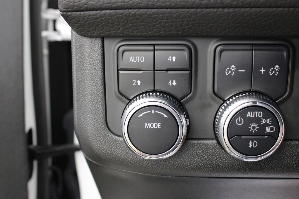Used 2024 GMC Yukon Denali AWD/4WD image 28