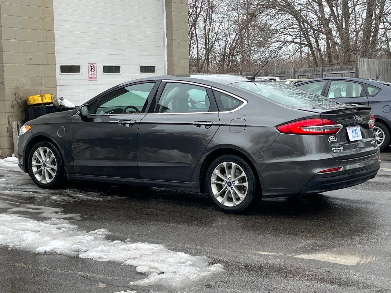 Used 2019 Ford Fusion Energi Titanium FWD image 7