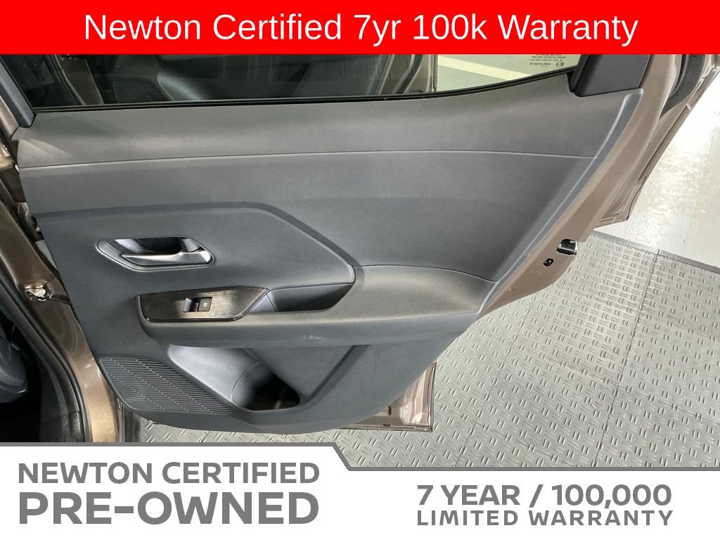 Used 2025 Nissan Kicks SV FWD image 36