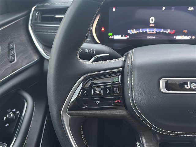 Used 2024 Jeep Grand Cherokee Overland image 20