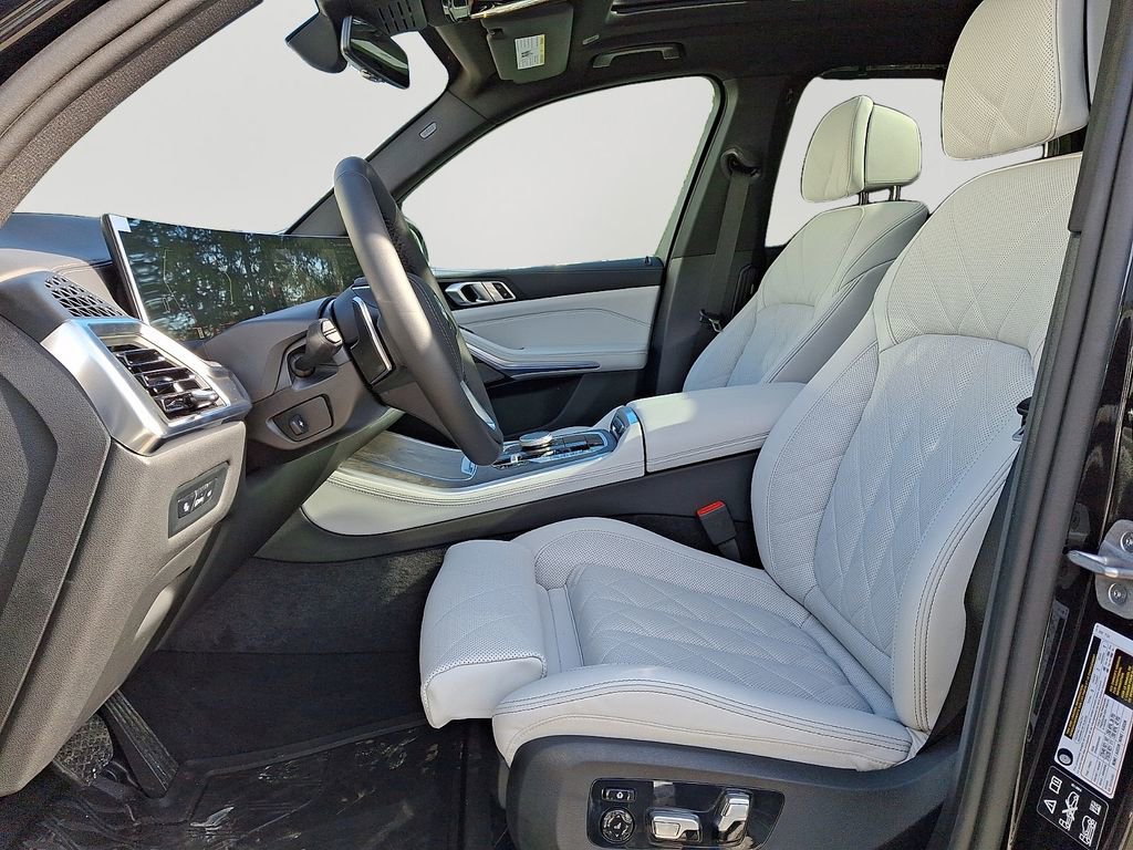 Used 2026 BMW X5 xDrive40i w/ Climate Comfort Package image 14