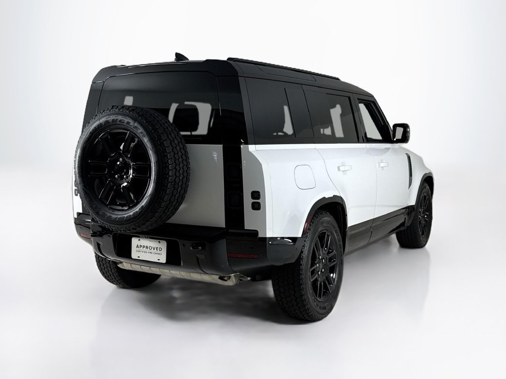 Used 2026 Land Rover Defender 110 X-Dynamic SE AWD/4WD image 5
