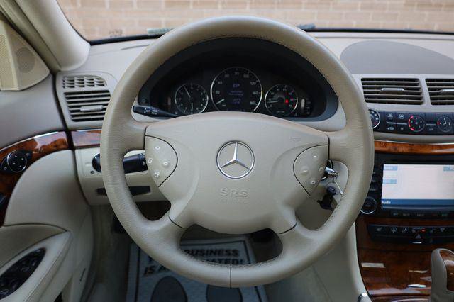 Used 2006 Mercedes-Benz E 350 4MATIC Sedan image 29
