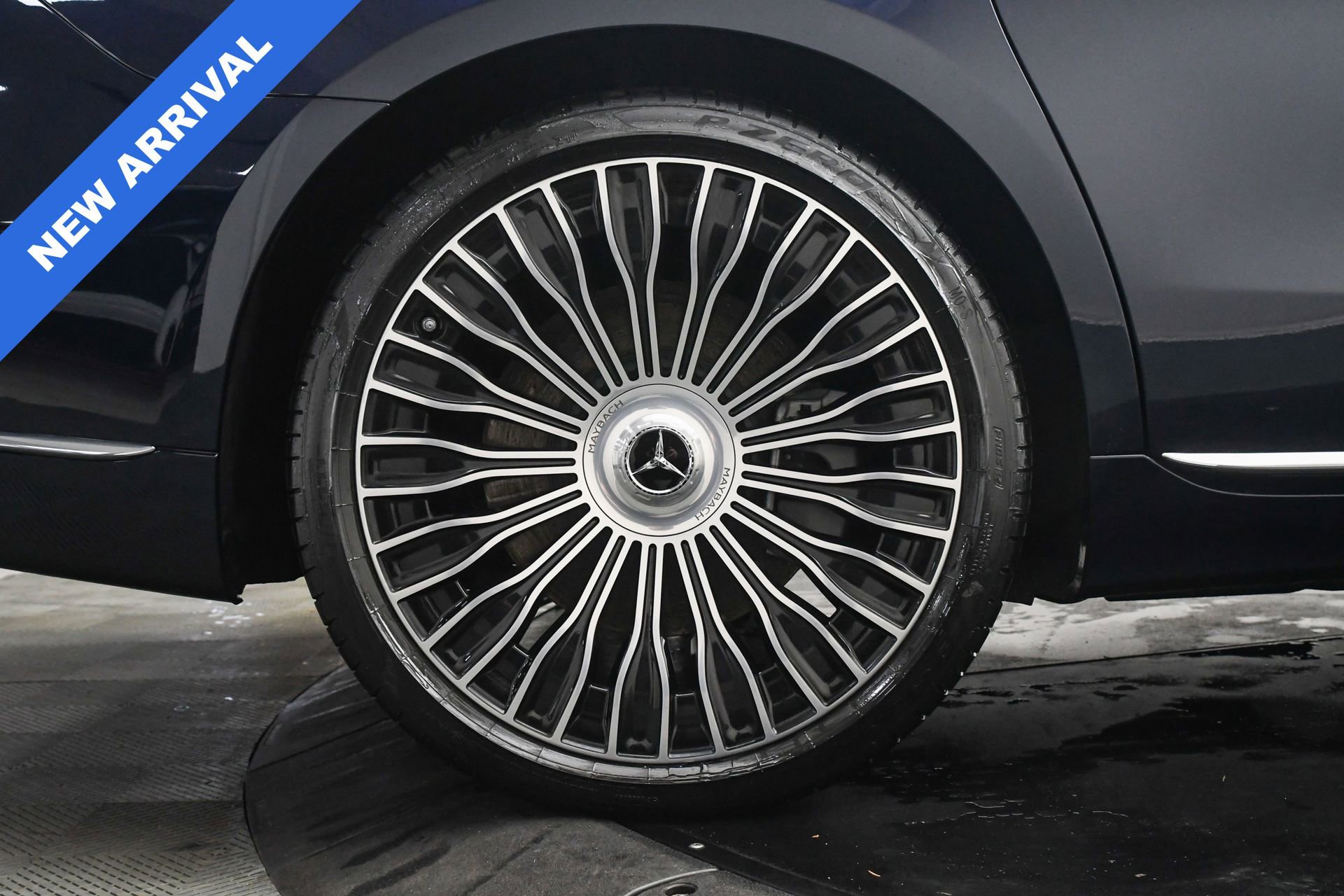 Used 2025 Mercedes-Benz Maybach S 580 4MATIC image 36