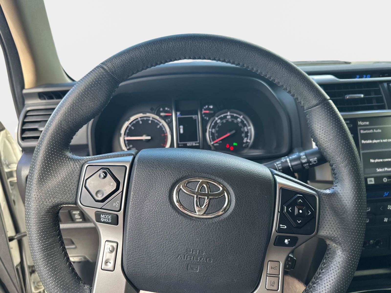 Used 2020 Toyota 4Runner Limited image 25