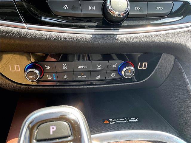 Used 2021 Buick Enclave Avenir w/ Avenir Technology Package AWD/4WD image 24