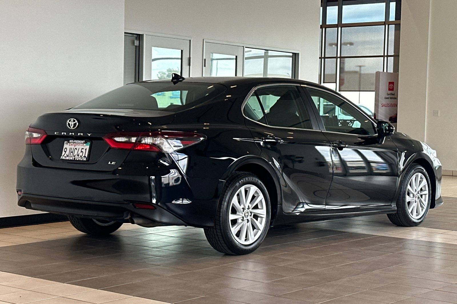 Certified 2022 Toyota Camry LE FWD image 4