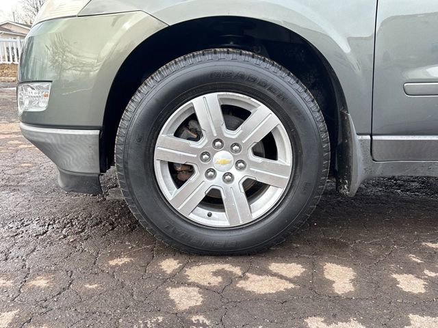 Used 2011 Chevrolet Traverse LT w/ Personal Connectivity Package image 22