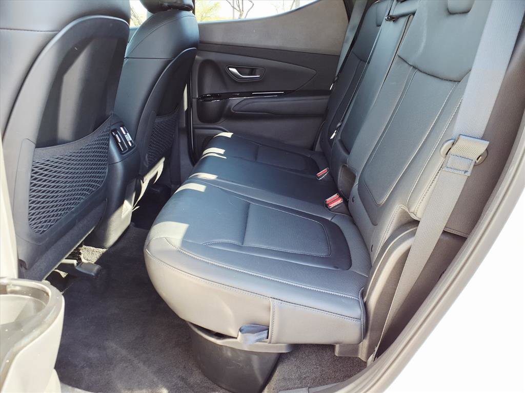 Certified 2025 Hyundai Santa Cruz Limited image 17