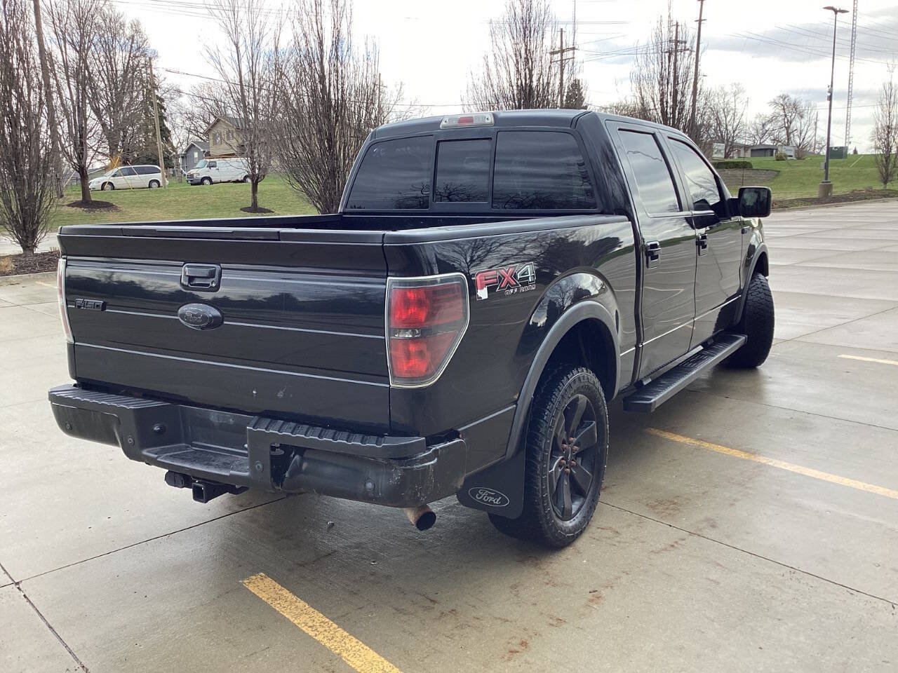 Used 2014 Ford F150 FX4 w/ Equipment Group 402A Luxury AWD/4WD image 4