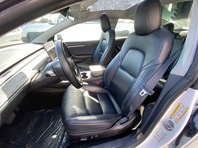 Used 2021 Tesla Model 3 Standard Range Plus image 15