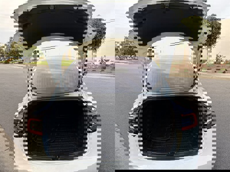 Used 2018 Tesla Model 3 Long Range image 7