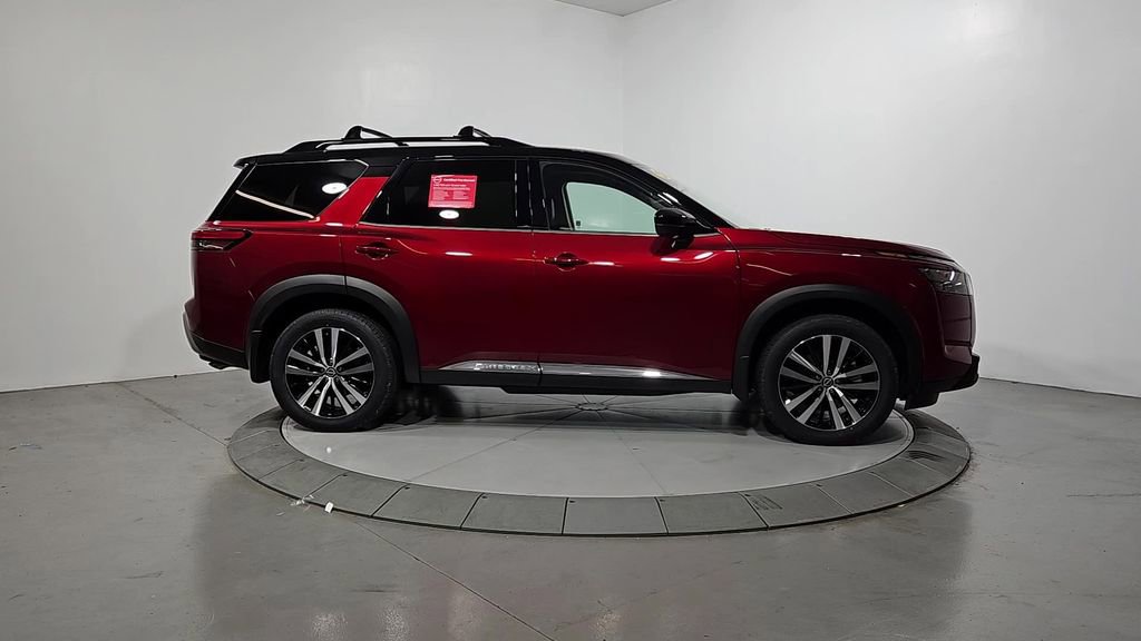 Certified 2025 Nissan Pathfinder Platinum w/ Cargo Package image 8
