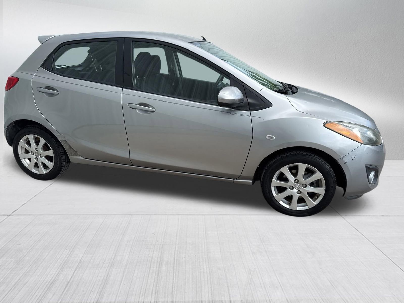 Used 2011 MAZDA MAZDA2 Touring image 4