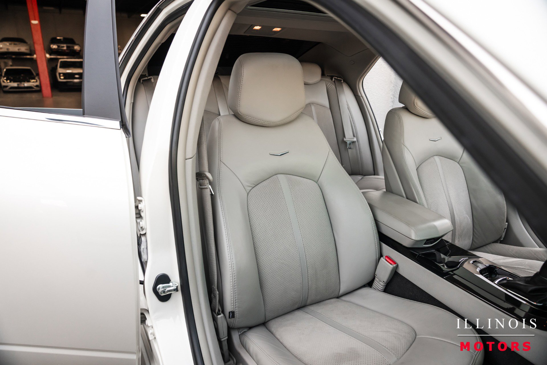 Used 2011 Cadillac CTS V w/ Wood Trim Package RWD image 30