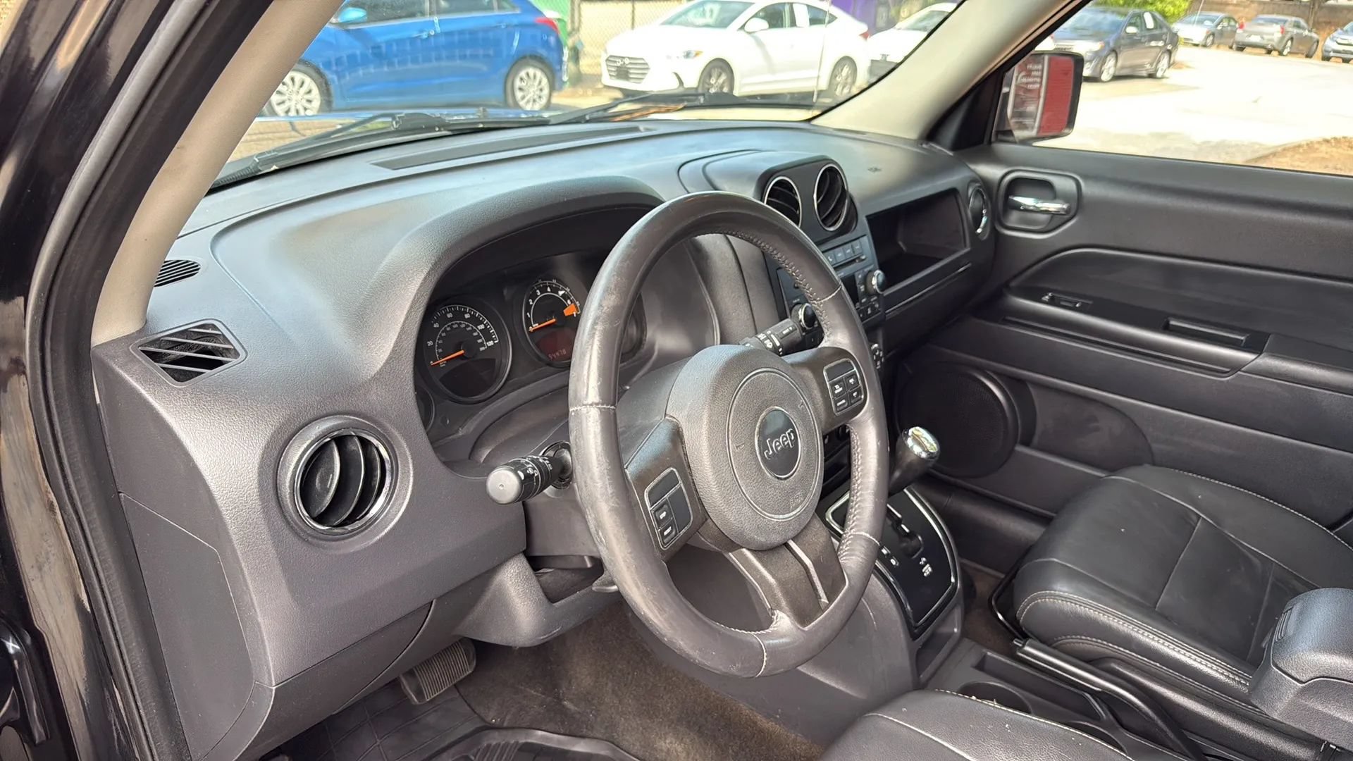 Used 2015 Jeep Patriot High Altitude AWD/4WD image 12