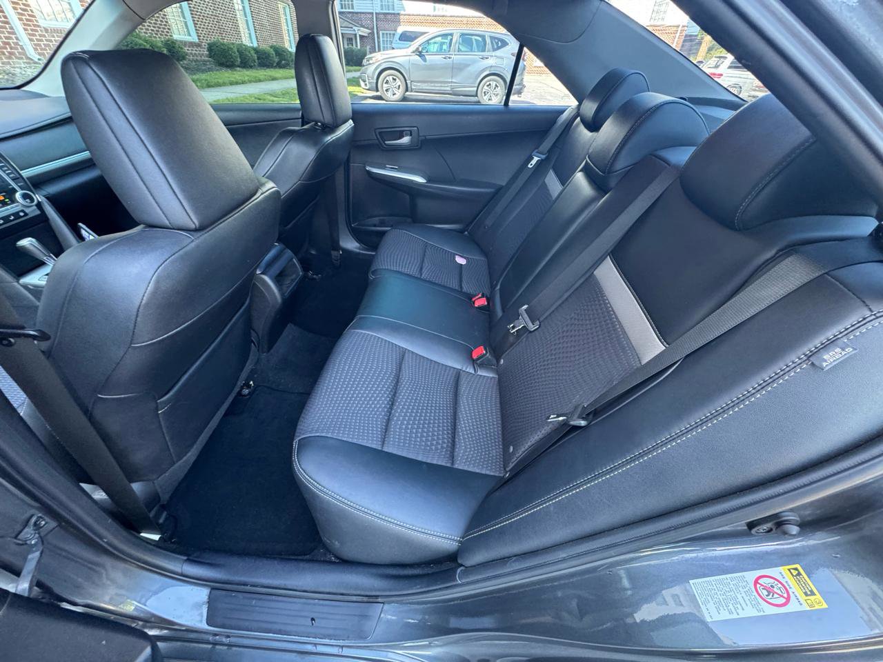 Used 2012 Toyota Camry SE FWD image 31