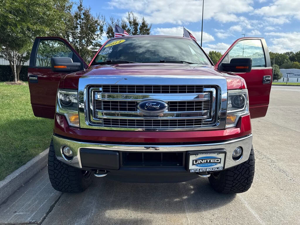 Used 2014 Ford F150 XLT w/ XLT Chrome Package image 8