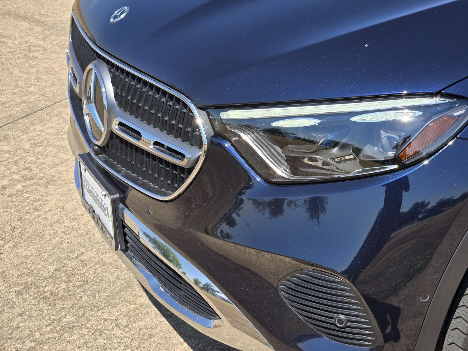 Used 2023 Mercedes-Benz GLC 300 image 10