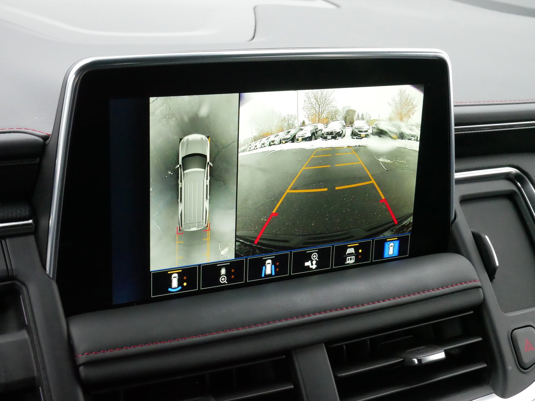 Used 2024 Chevrolet Tahoe RST w/ RST Performance Edition image 31