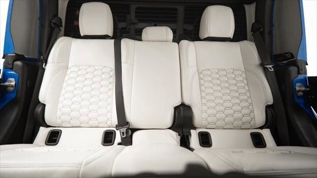 Used 2021 Jeep Gladiator Sport image 16