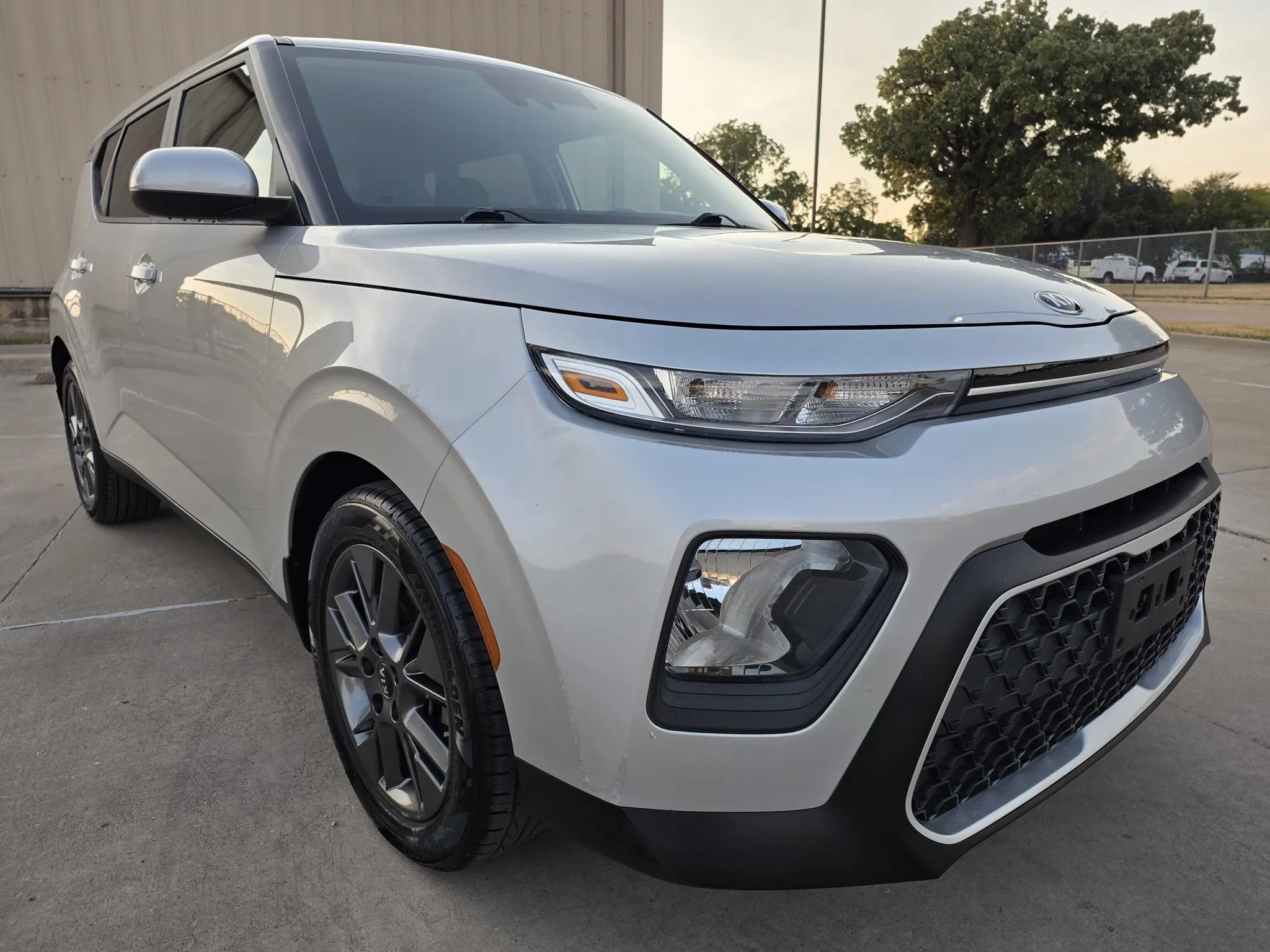 Used 2021 Kia Soul S FWD image 4