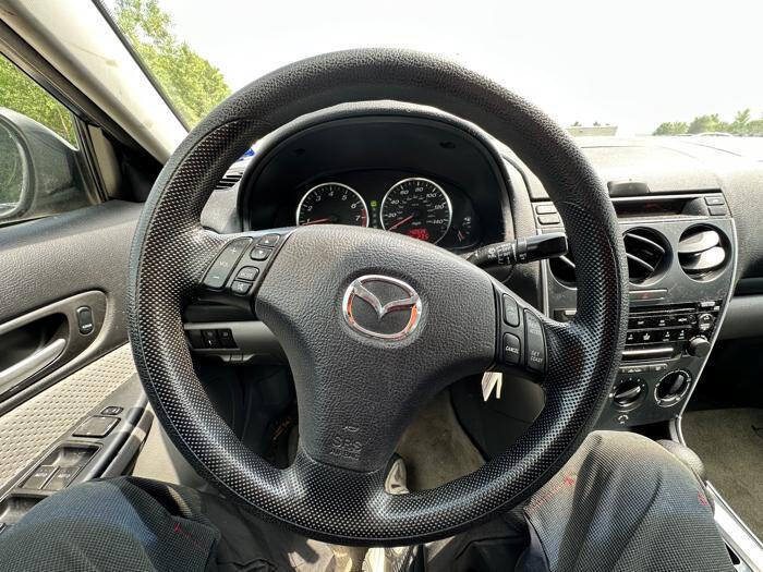 Used 2006 MAZDA MAZDA6 i w/ Convenience Pkg FWD image 35