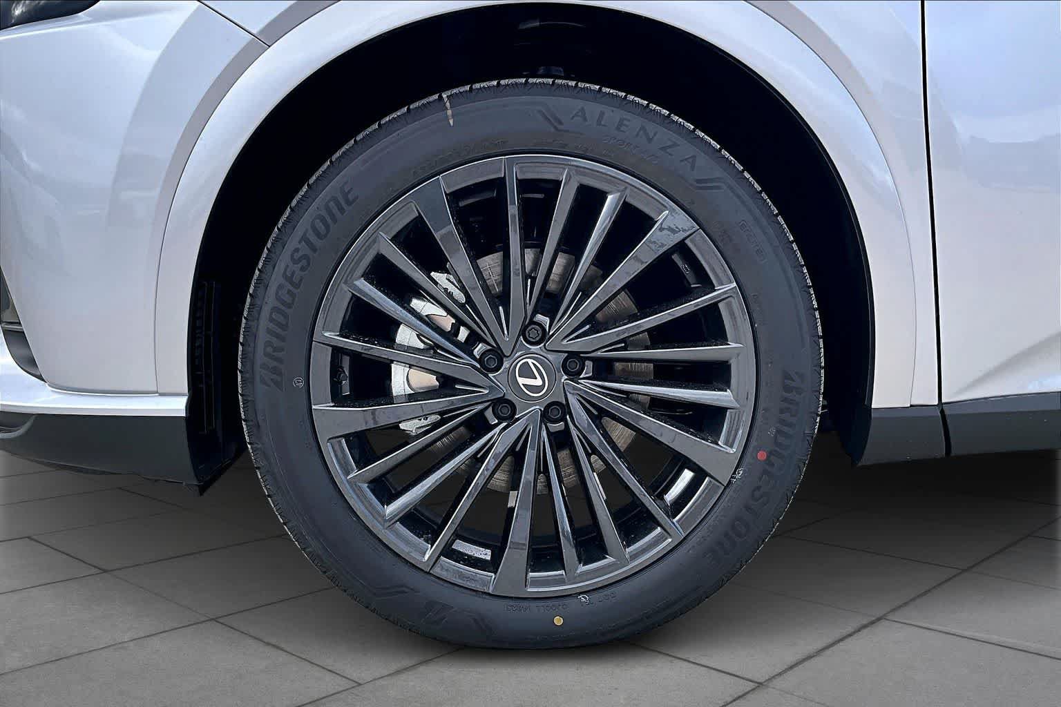 New 2026 Lexus RX 450h AWD image 20