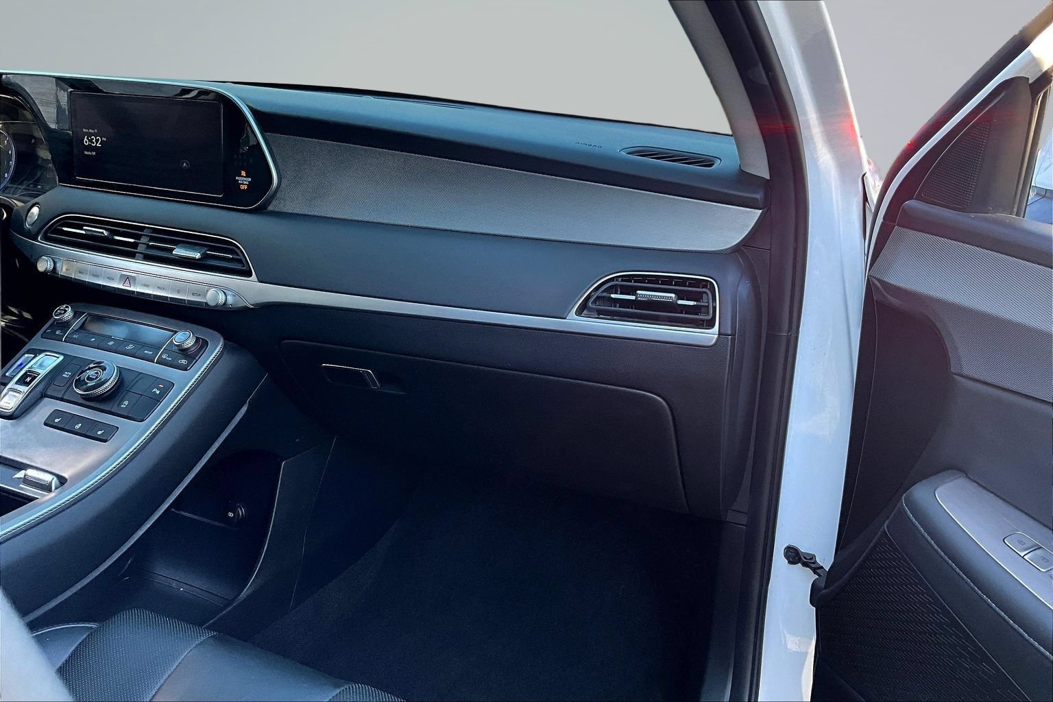 Used 2022 Hyundai Palisade SEL w/ 8P Bench Seat Package FWD image 28