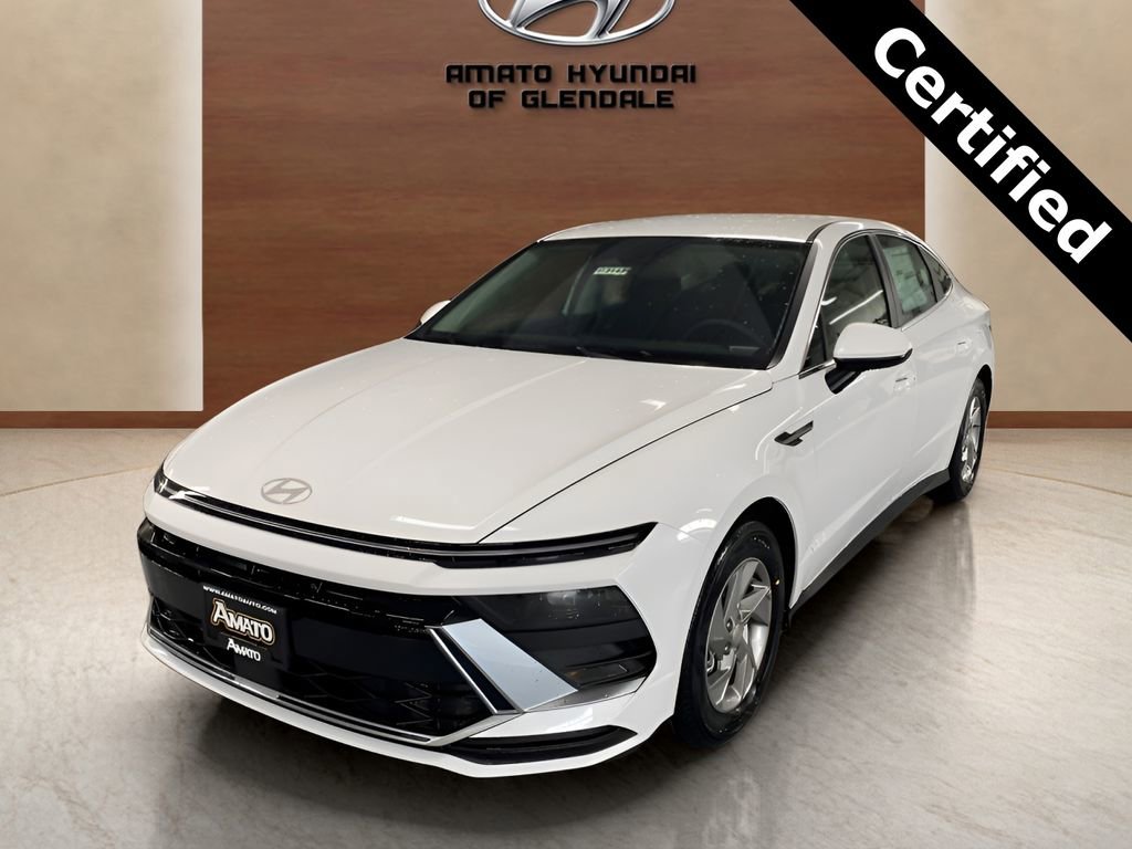 Certified 2025 Hyundai Sonata SE FWD image 1