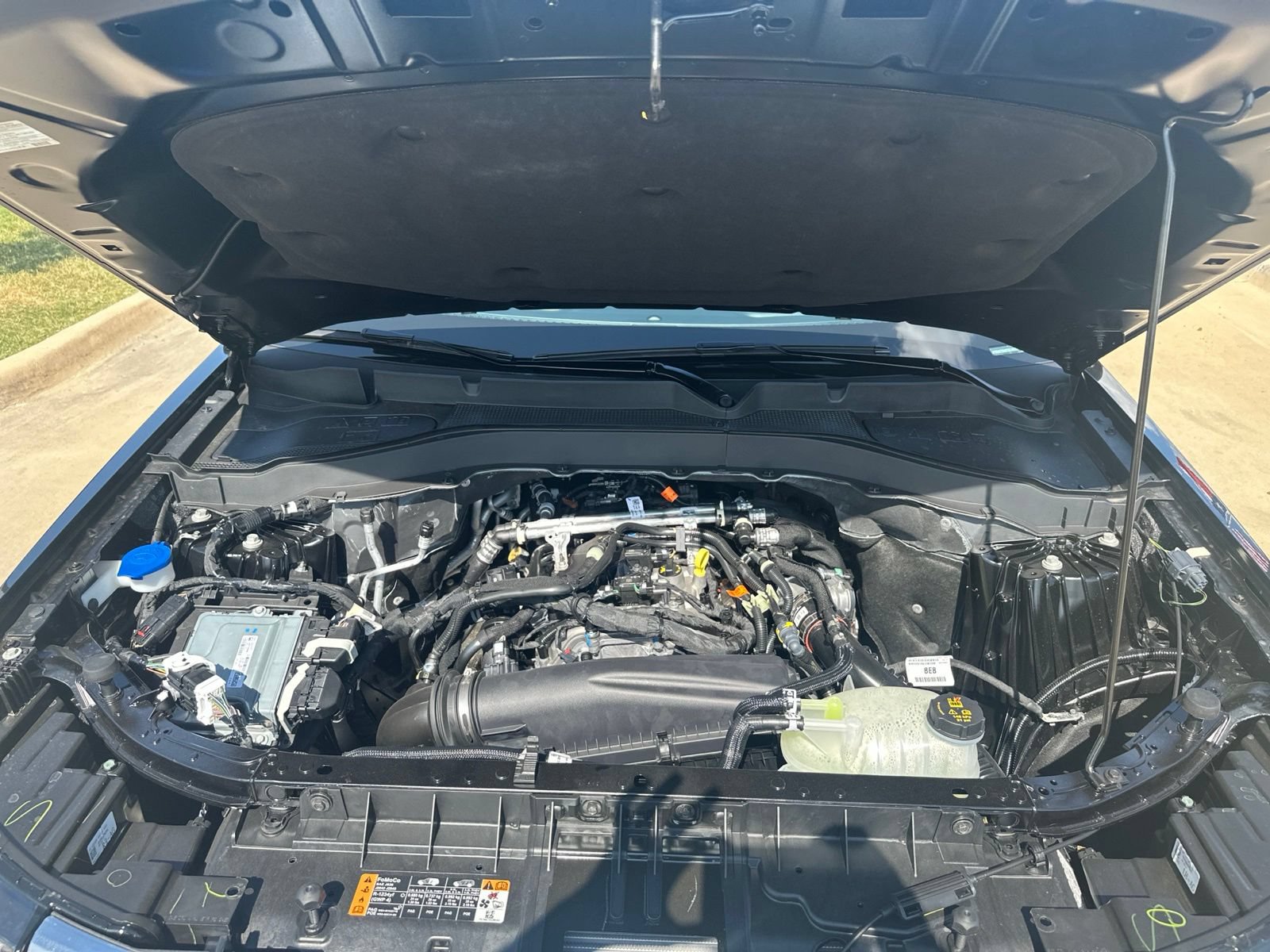 New 2026 Ford Explorer Active RWD image 25