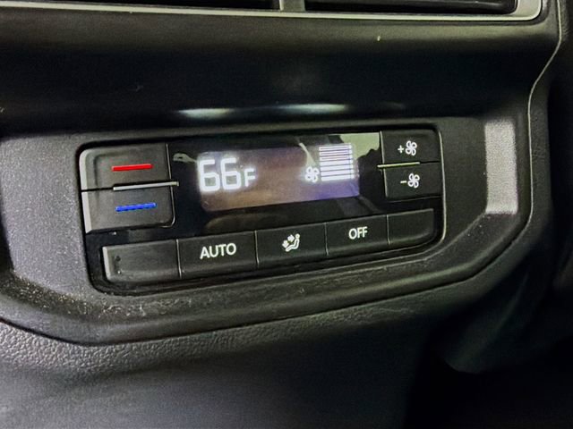 Used 2025 Volkswagen Atlas SE image 26