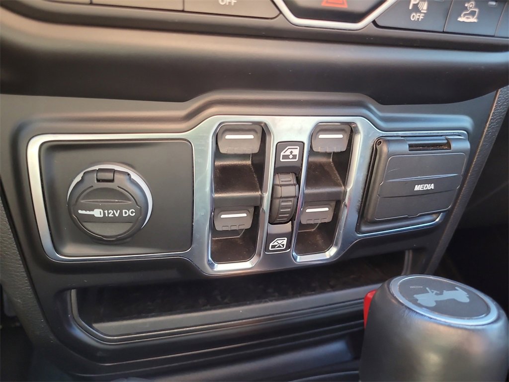 Used 2022 Jeep Wrangler Unlimited Sahara image 23