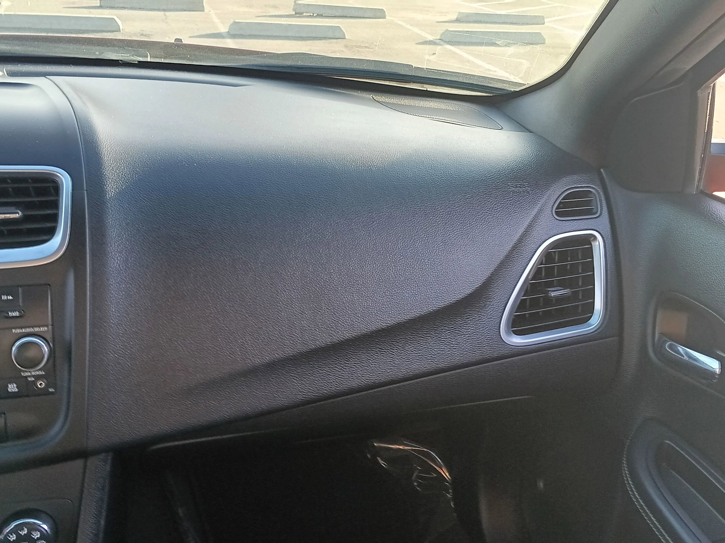 Used 2013 Dodge Avenger SE image 21