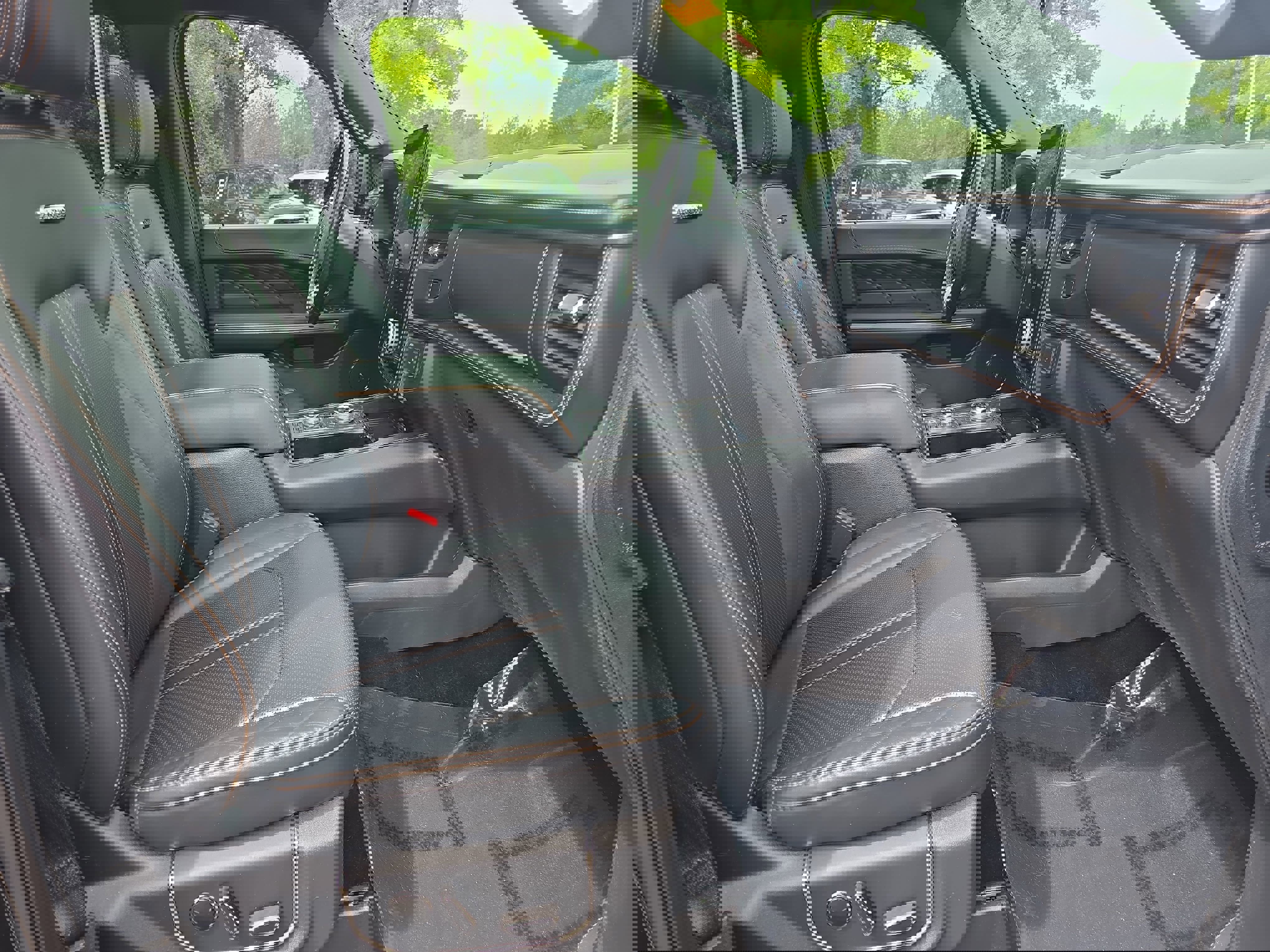 Used 2022 Ford Expedition Max Platinum image 10