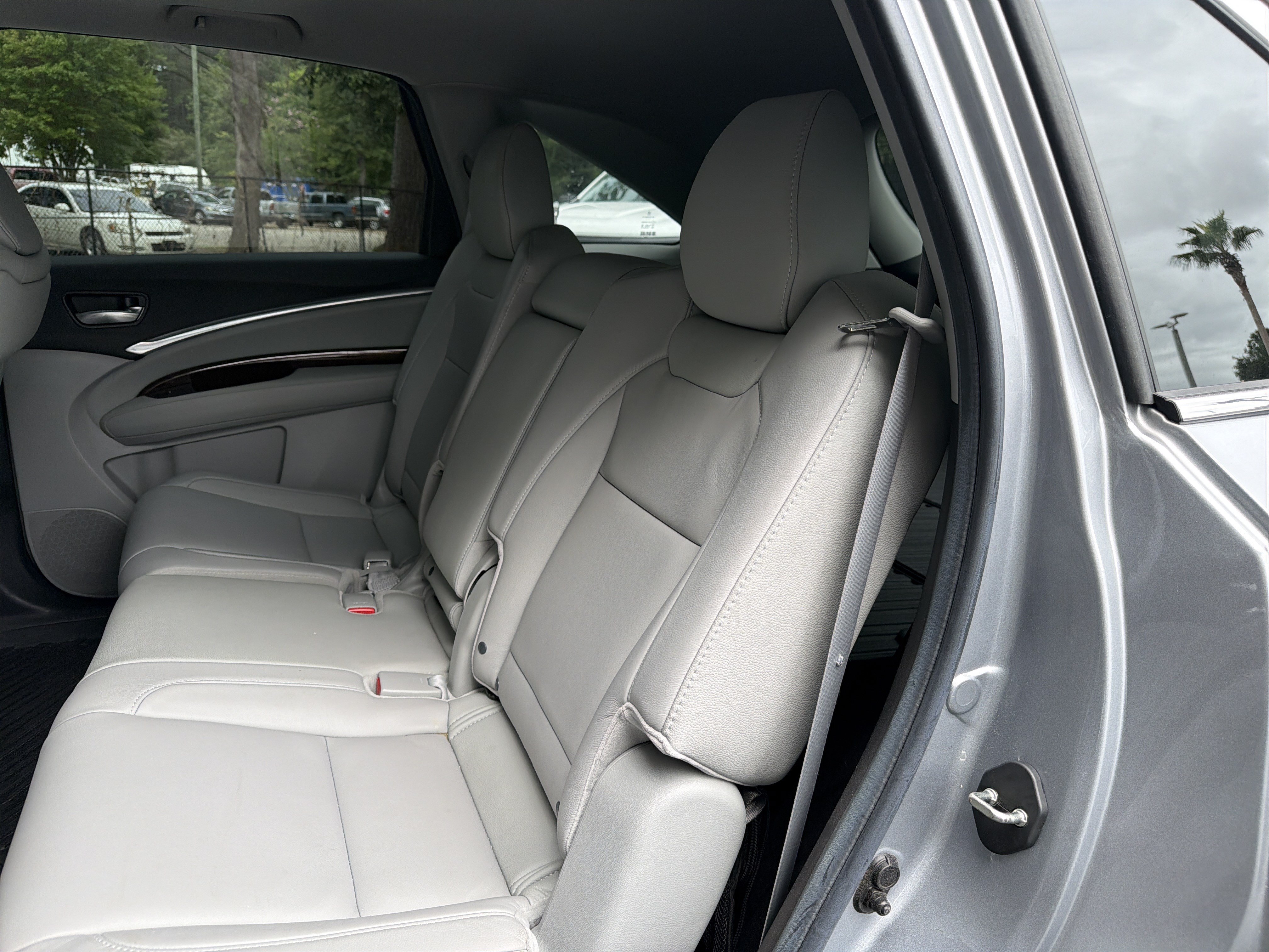 Used 2020 Acura MDX SH-AWD image 29