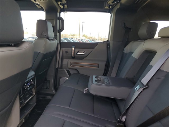 Used 2024 GMC Hummer EV 2X image 32
