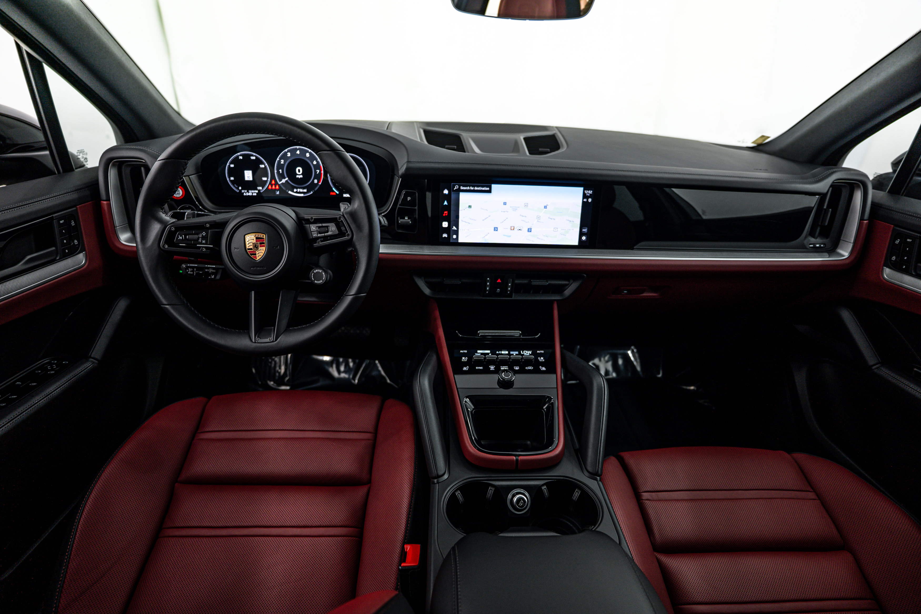 Certified 2026 Porsche Cayenne AWD/4WD image 14