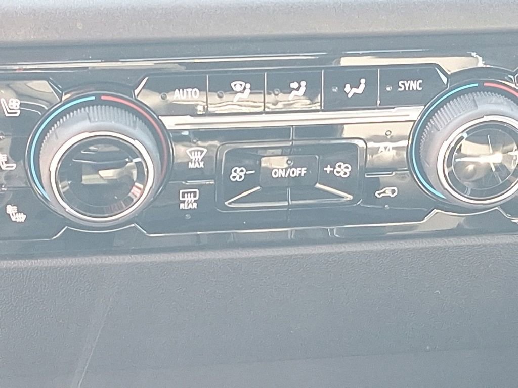 New 2026 Chevrolet Silverado 1500 LTZ w/ LTZ Premium Package image 31