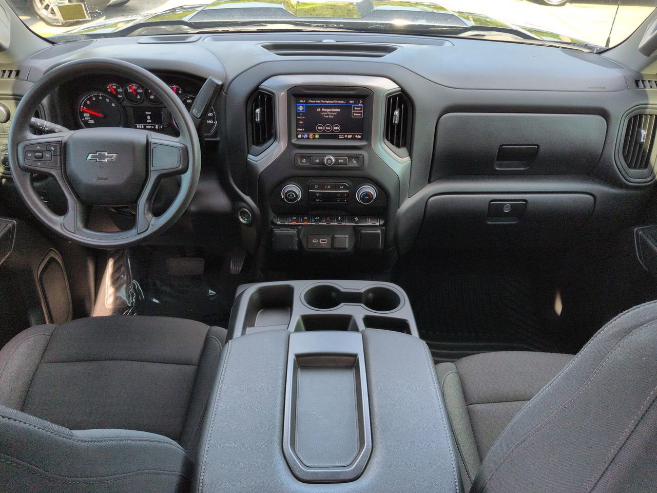 Used 2024 Chevrolet Silverado 1500 Custom Trail Boss w/ LPO, Dark Essentials Package AWD/4WD image 14