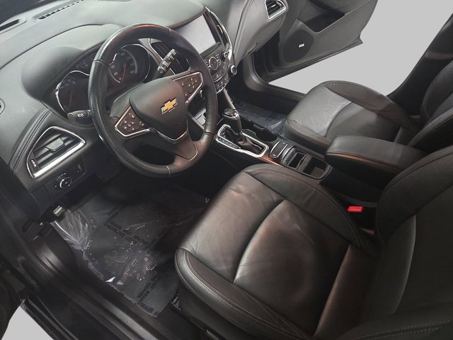 Used 2017 Chevrolet Cruze Premier image 18