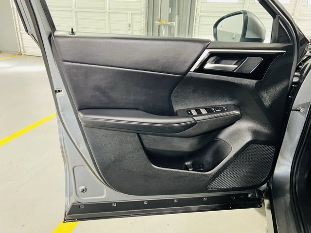 Used 2024 Mitsubishi Outlander SE image 22