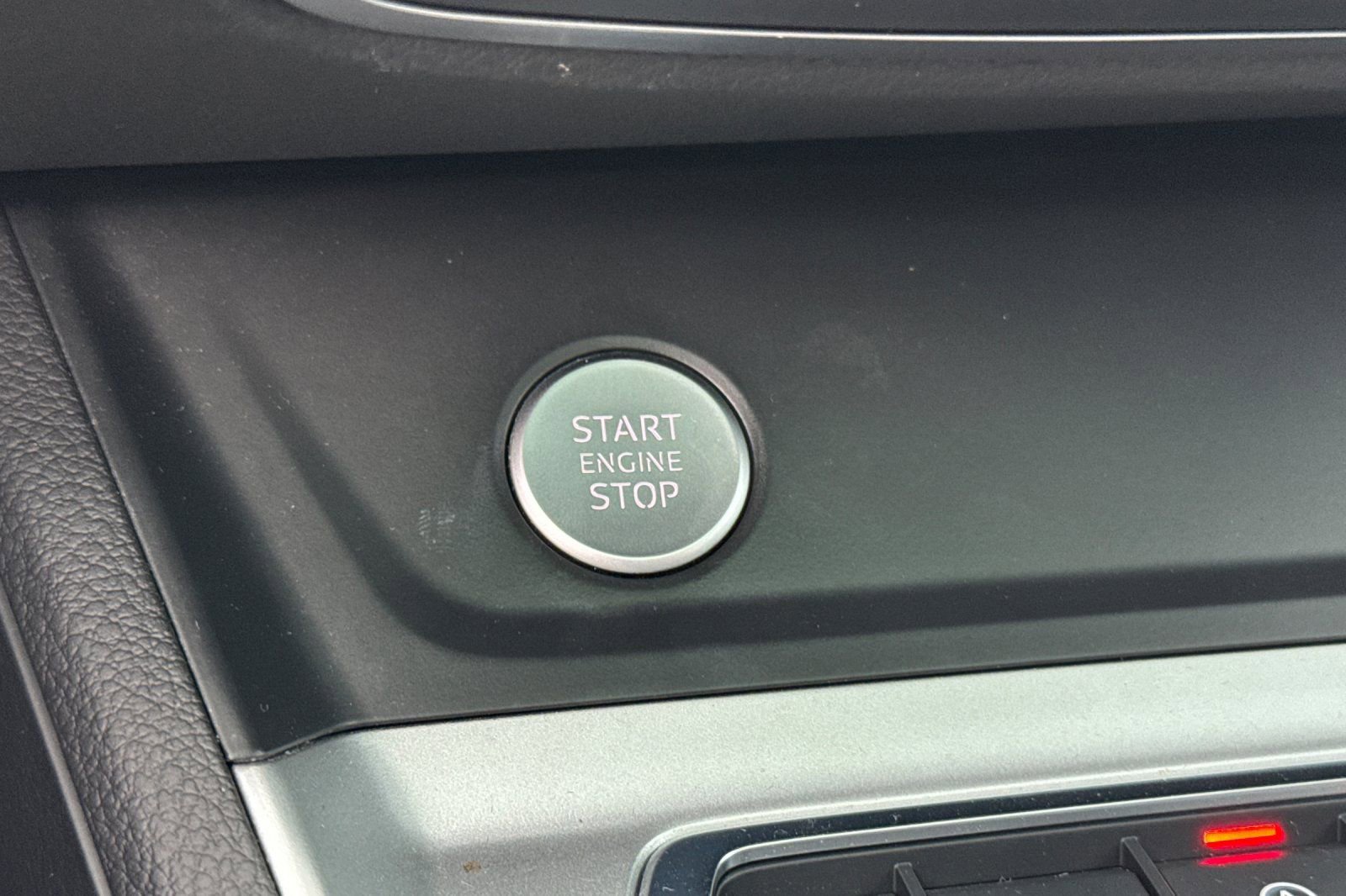 Used 2020 Audi Q3 2.0T Premium Plus w/ Premium Plus Package image 22