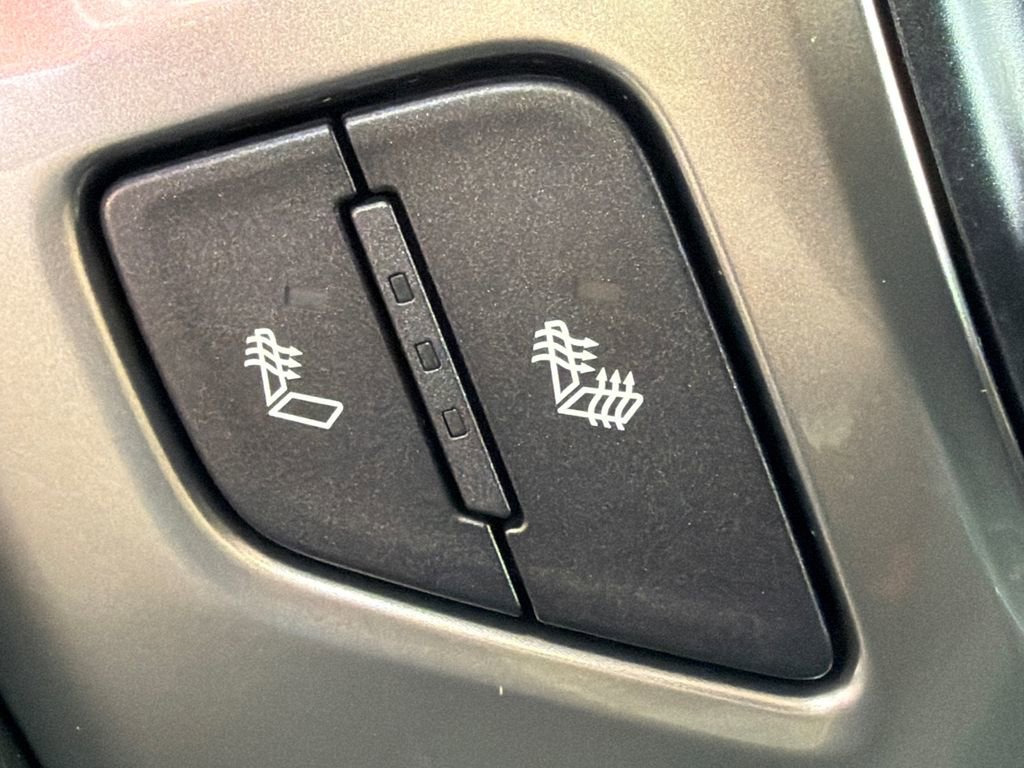 Used 2017 Chevrolet Silverado 1500 LT w/ All Star Edition AWD/4WD image 31