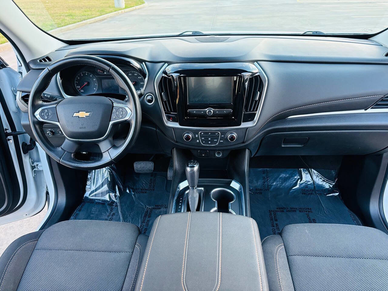 Used 2019 Chevrolet Traverse LT image 28