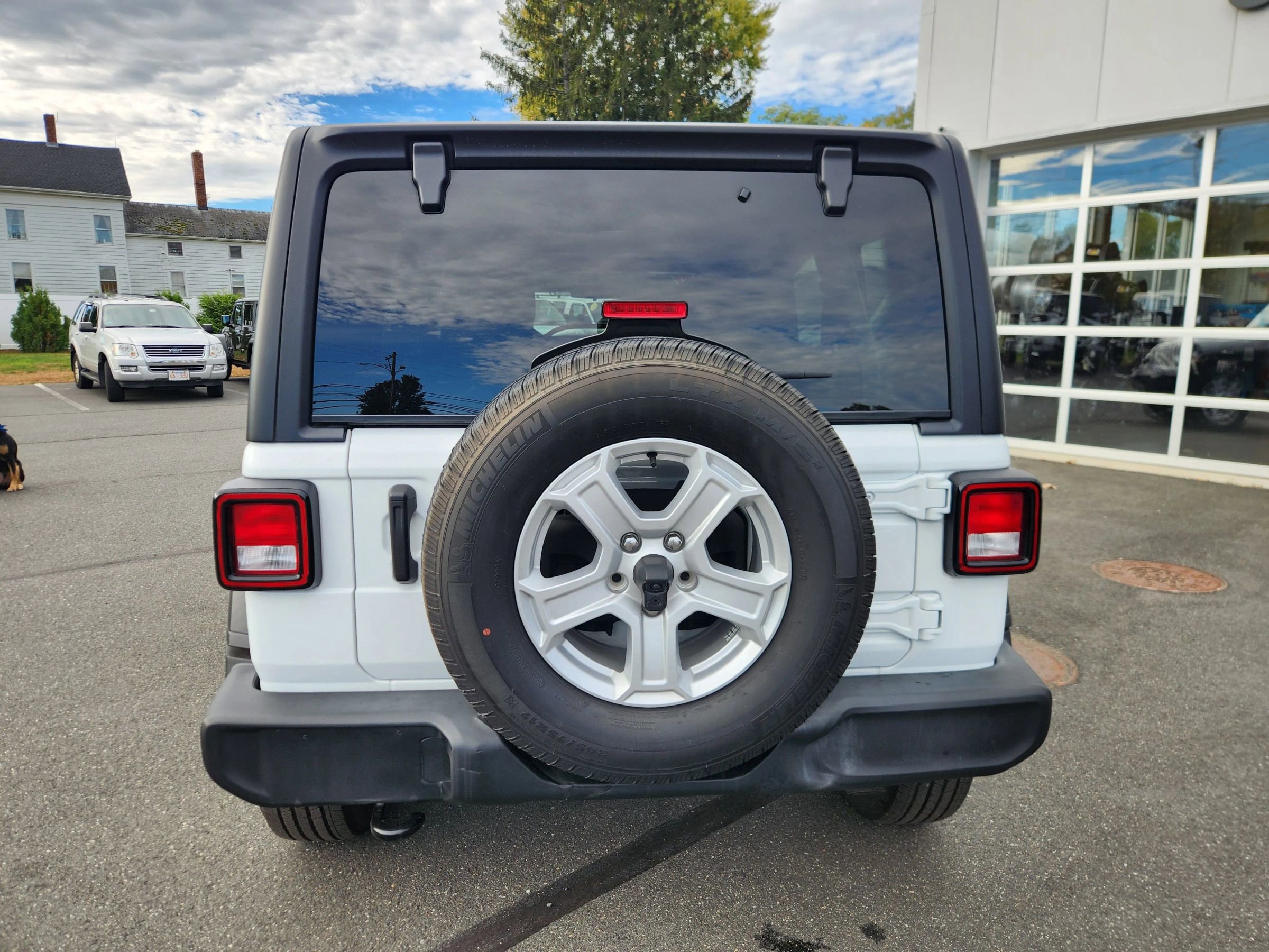 Used 2022 Jeep Wrangler Unlimited Sport image 13