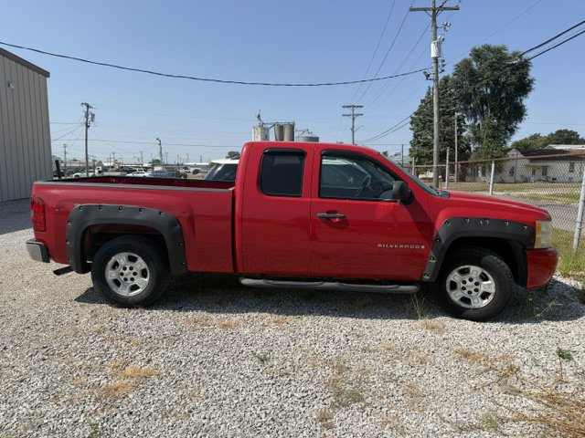 Used 2009 Chevrolet Silverado 1500 LT w/ Power Pack Plus AWD/4WD image 2