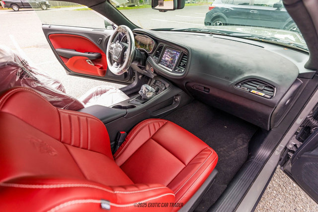Used 2023 Dodge Challenger SRT Hellcat Redeye image 35