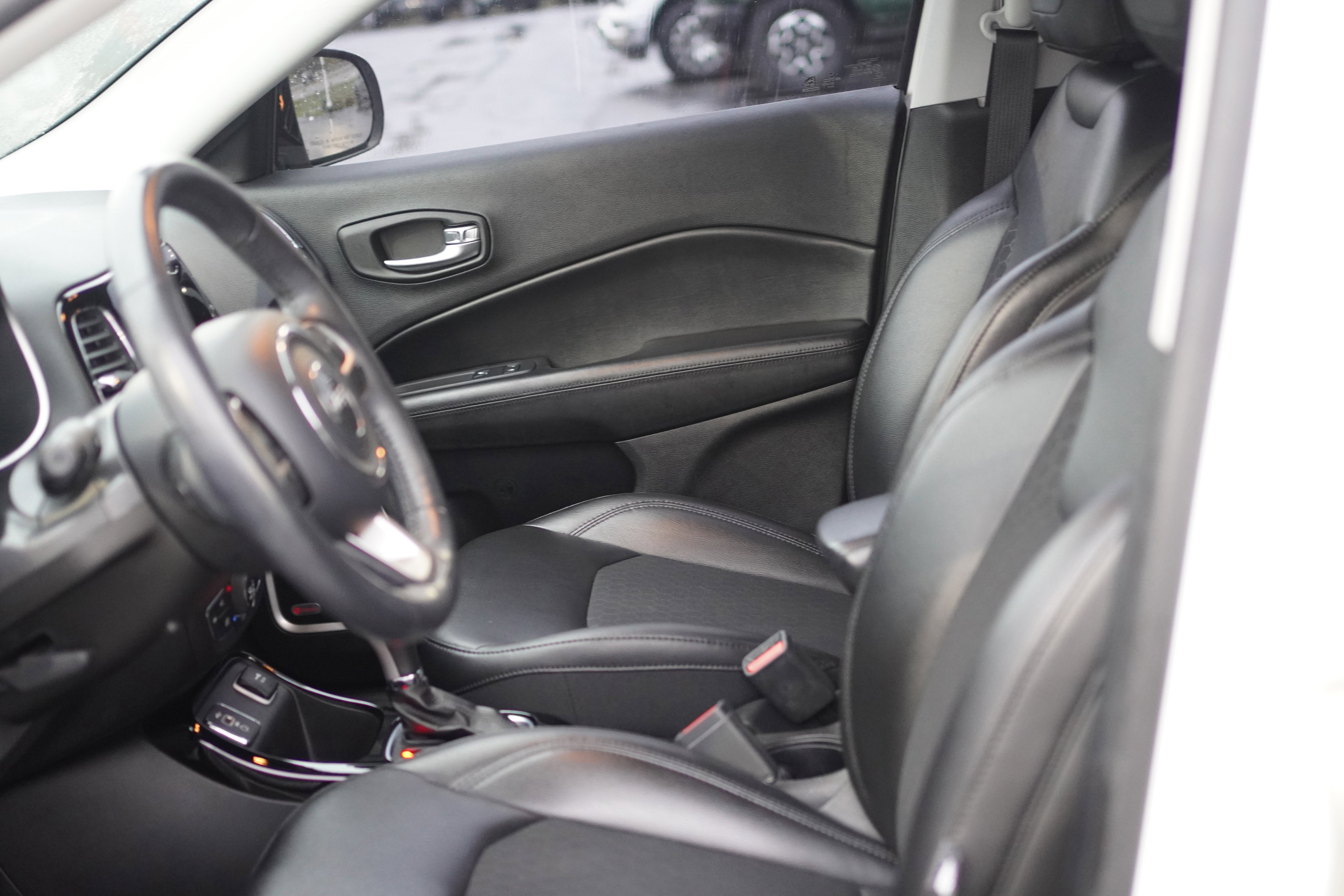 Used 2019 Jeep Compass Altitude image 23