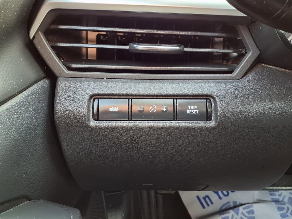 Used 2020 Nissan Altima 2.5 SR image 17